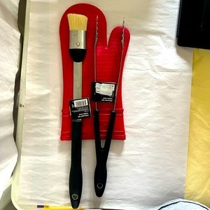 OXO Good Grips BBQ tools w/ Cuisinart oven mit. Still have tags. Never used.